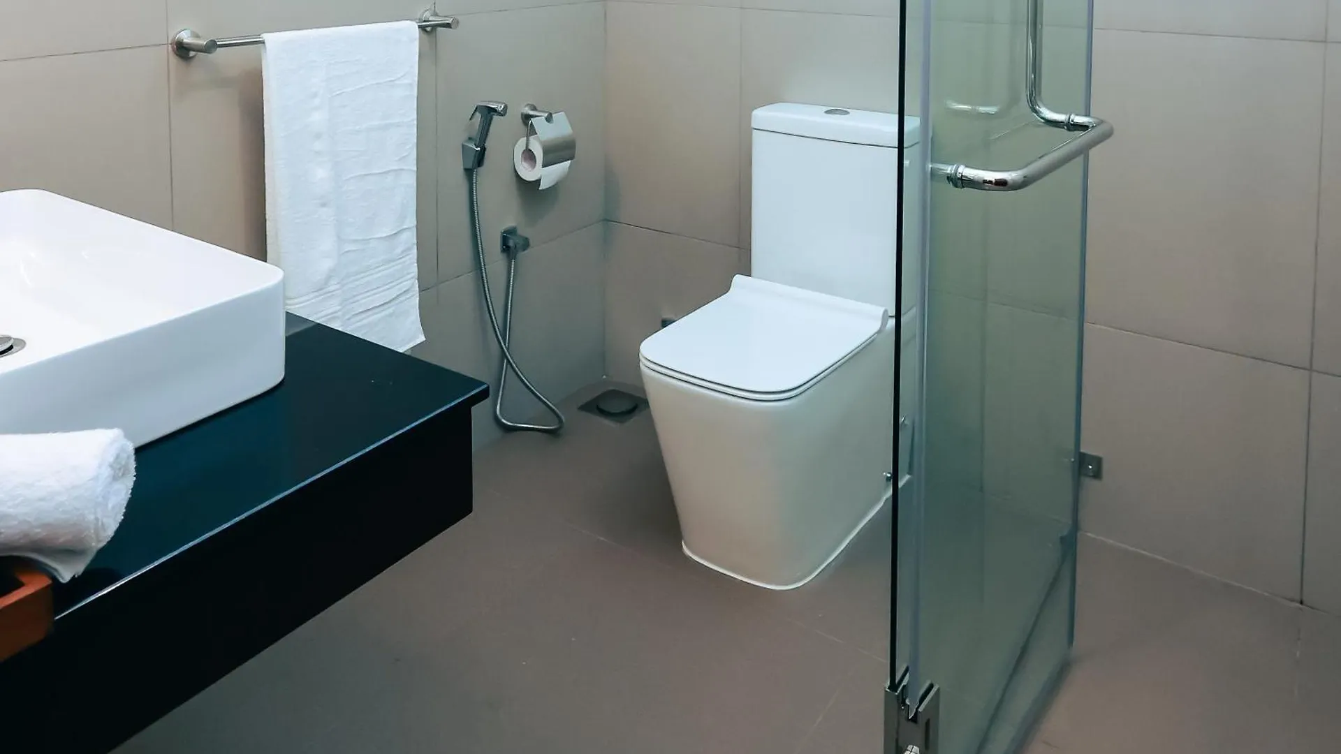 City Oasis 66 Negombo